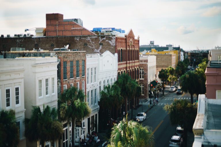 Street view of Columbia South Carolina during the day